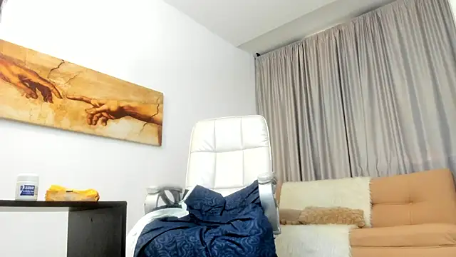 mariiana murillo01 online show from October 2025 04:29:02 PM