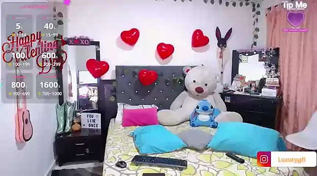 Pocahontaslovex online show from February 2025 03:15:02 PM