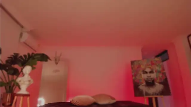 Taylor  foxxx online show from January 2025 04:26:01 AM