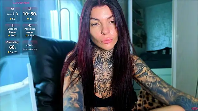 Snapshot of tattooedBabyy chatting on April 2026 07:04:01 AM tattooedBabyy online show from April 2026 07:04:01 AM