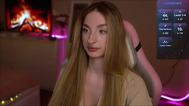Snapshot of Lexy_kiky chatting on January 2025 10:41:02 PM Lexy kiky online show from January 2025 10:41:02 PM