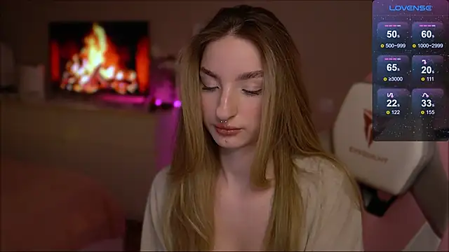 Snapshot of Lexy_kiky chatting on January 2025 10:08:02 PM Lexy kiky online show from January 2025 10:08:02 PM