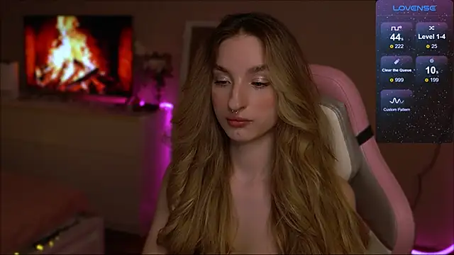 Snapshot of Lexy_kiky chatting on January 2025 11:03:01 PM Lexy kiky online show from January 2025 11:03:01 PM