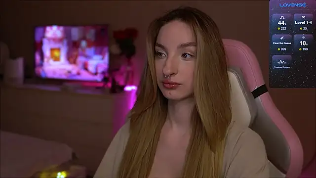 Snapshot of Lexy_kiky chatting on February 2025 08:41:02 PM Lexy kiky online show from February 2025 08:41:02 PM