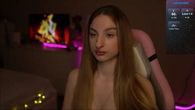 Snapshot of Lexy_kiky chatting on March 2025 11:49:02 PM Lexy kiky online show from March 2025 11:49:02 PM