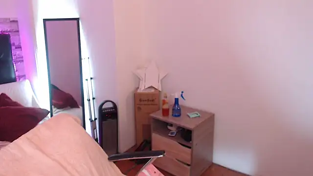 camila delarosa online show from September 2025 12:06:01 PM