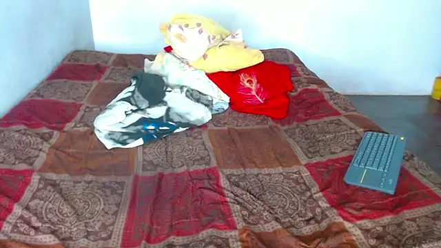 Snapshot of George_Dominator chatting on December 2024 08:10:02 PM George Dominator online show from December 2024 08:10:02 PM