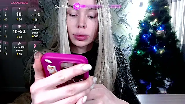 Snapshot of Marmalade_Fox chatting on January 2025 09:32:02 AM Marmalade Fox online show from January 2025 09:32:02 AM