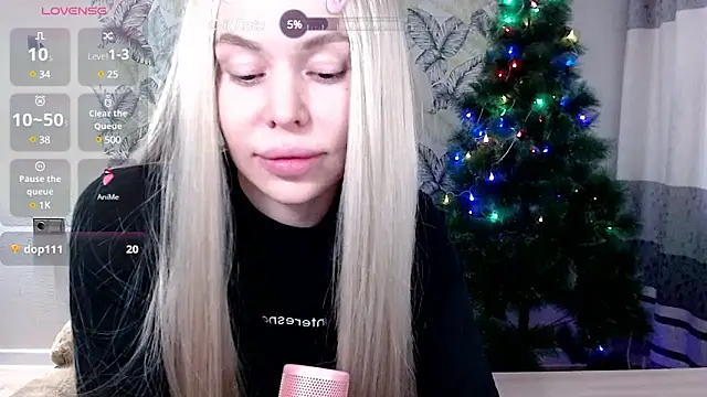 Snapshot of Marmalade_Fox chatting on January 2025 08:09:01 AM Marmalade Fox online show from January 2025 08:09:01 AM