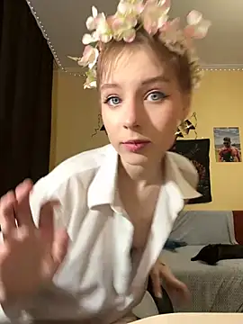 Crayzy Luv online show from March 2025 08:55:01 PM