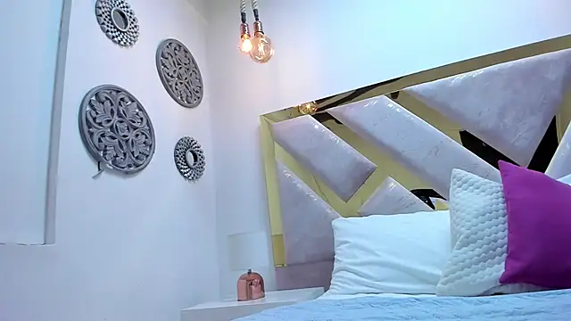 Oriana Guzman online show from January 2025 12:29:02 PM