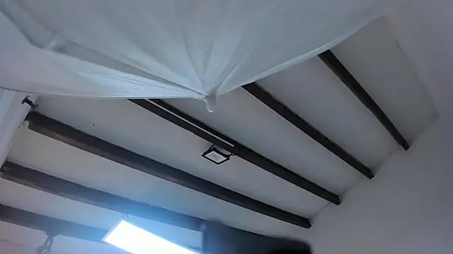 Oriana Guzman online show from February 2025 12:29:02 PM