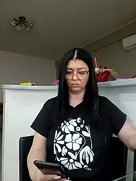 Milf Abigail online show from March 2025 06:57:01 AM