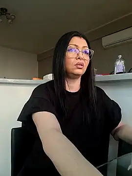 Milf Abigail online show from March 2025 05:38:02 AM