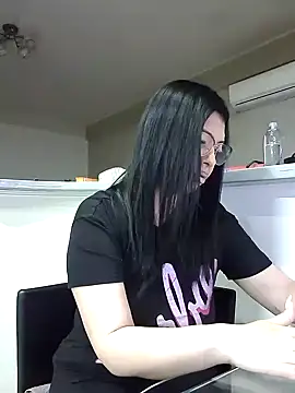 Milf Abigail online show from March 2025 01:01:02 AM