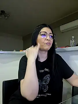 Milf Abigail online show from March 2025 04:21:02 AM