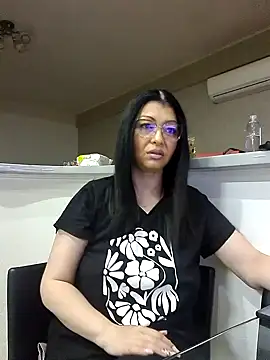 Milf Abigail online show from March 2025 02:08:01 AM