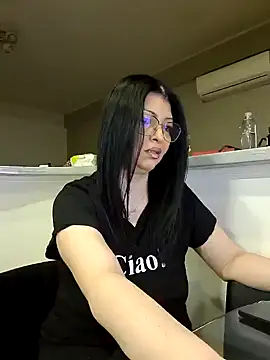 Milf Abigail online show from March 2025 01:32:02 AM