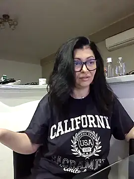 Milf Abigail online show from October 2025 01:16:02 AM