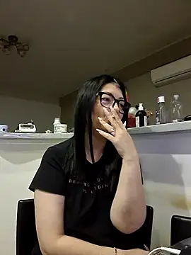 Milf Abigail online show from November 2025 12:55:01 AM