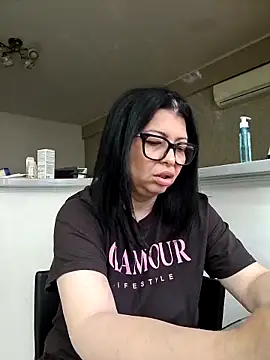 Snapshot of Milf_Abigail chatting on June 2026 03:12:01 AM Milf Abigail online show from June 2026 03:12:01 AM