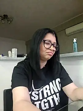 Snapshot of Milf_Abigail chatting on June 2026 02:51:01 AM Milf Abigail online show from June 2026 02:51:01 AM