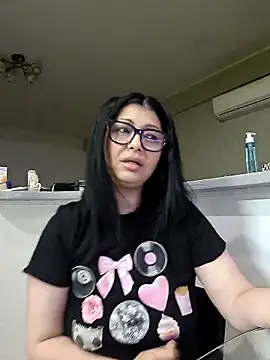 Snapshot of Milf_Abigail chatting on June 2026 03:05:02 AM Milf Abigail online show from June 2026 03:05:02 AM