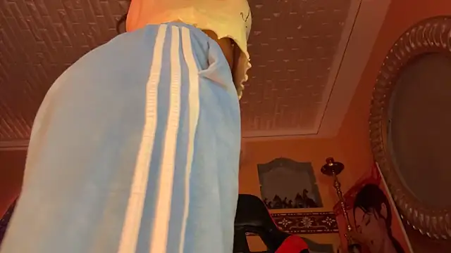 Snapshot of ORLA86 chatting on February 2025 06:20:01 PM ORLA86 online show from February 2025 06:20:01 PM