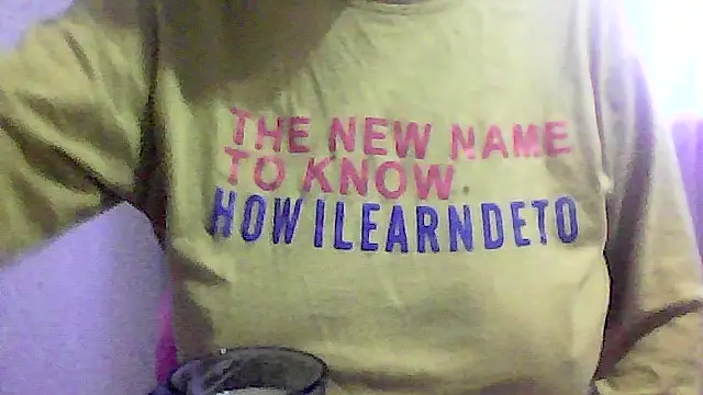 Snapshot of AnaXBerry chatting on October 2025 07:10:02 AM AnaXBerry online show from October 2025 07:10:02 AM