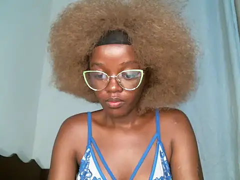 Bella kiki online show from March 2025 02:52:01 AM