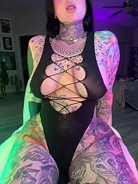 caseykey online show from February 2025 02:47:02 AM