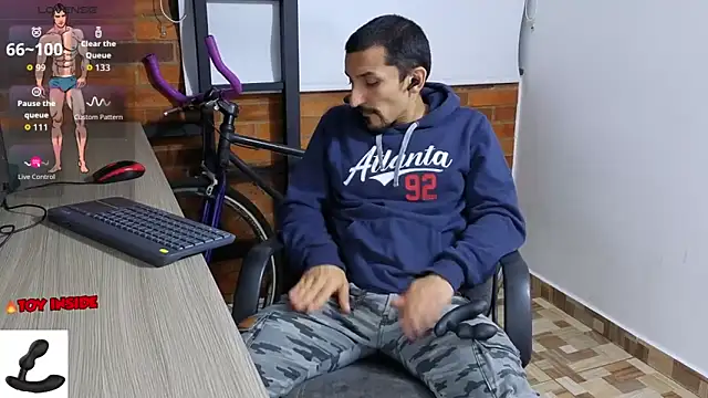 Marck Muscle online show from October 2025 03:40:02 AM