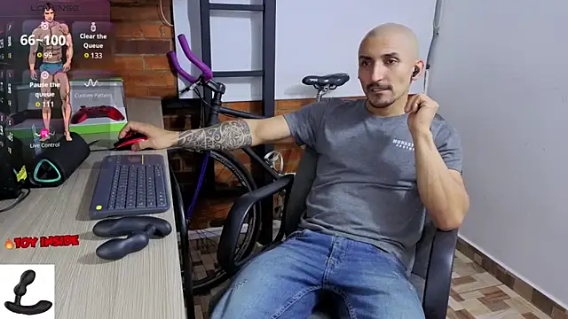 Marck Muscle online show from February 2026 03:54:01 AM