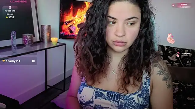 MelSaunders online show from May 2026 11:02:02 PM