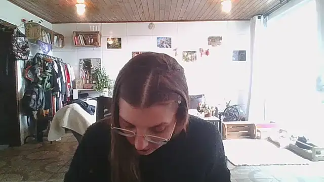 SweetyBabyDemon online show from October 2025 05:47:01 PM