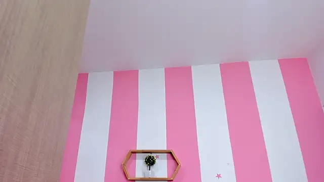 ISABELLA 020 online show from November 2025 01:55:02 PM