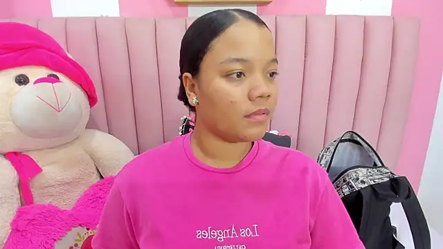 ISABELLA 020 online show from November 2025 02:05:01 PM