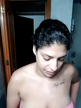 Shura xxxBig online show from September 2025 12:33:02 AM