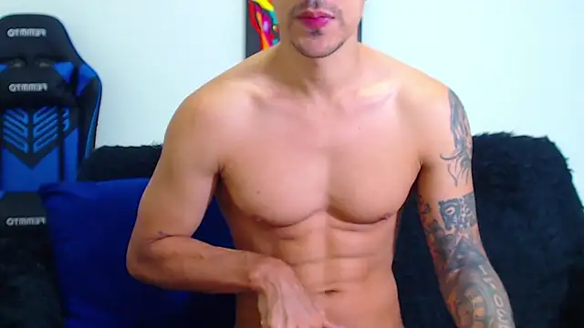 Snapshot of Tristan-bm chatting on February 2025 04:58:01 PM Tristan-bm online show from February 2025 04:58:01 PM