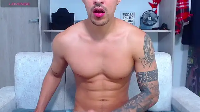 Snapshot of Tristan-bm chatting on November 2025 12:49:02 PM Tristan-bm online show from November 2025 12:49:02 PM