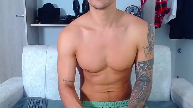 Snapshot of Tristan-bm chatting on November 2025 12:13:01 PM Tristan-bm online show from November 2025 12:13:01 PM