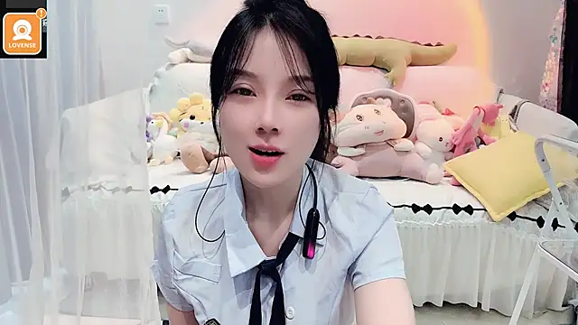 AKiKi711 online show from September 2025 04:34:02 AM