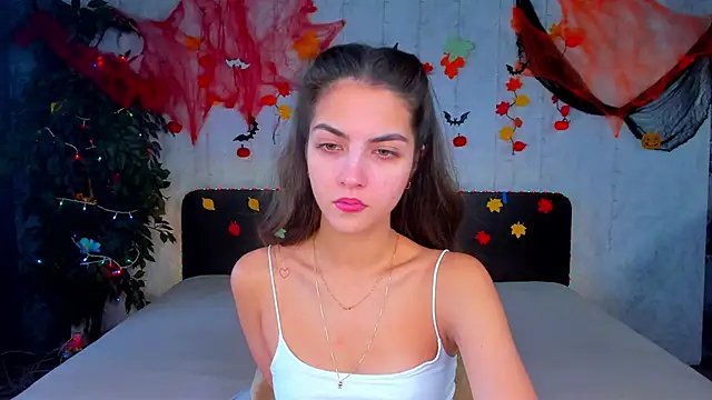 Milana Crystal  online show from October 2025 08:15:02 AM