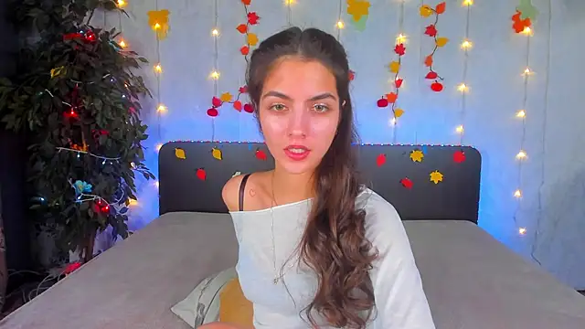 Milana Crystal  online show from November 2025 01:55:02 PM