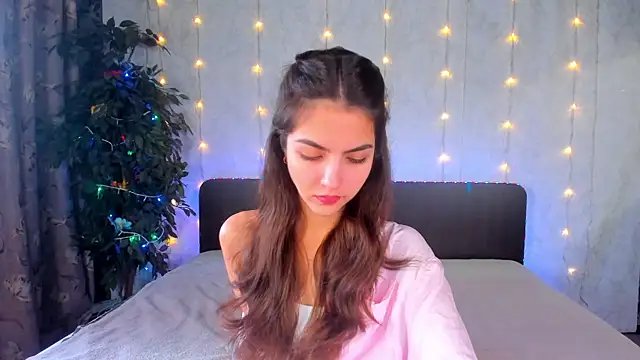 Milana Crystal  online show from December 2025 08:23:01 AM