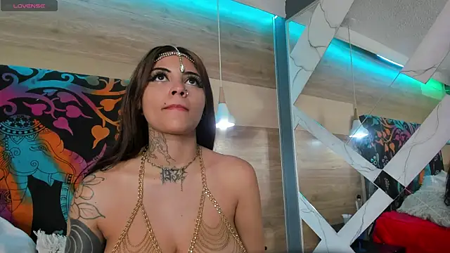 Cori Paige online show from March 2025 11:42:02 AM