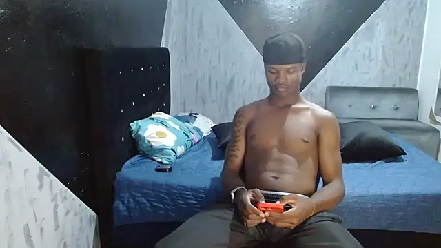 MiguelAngelxl online show from January 2026 08:47:01 PM