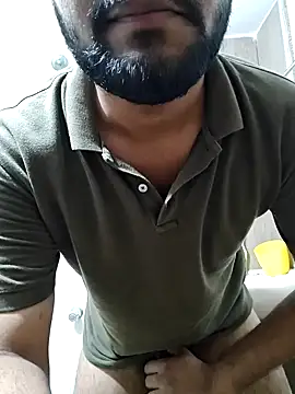 Snapshot of Vickyy_001 chatting on February 2025 06:56:02 PM Vickyy 001 online show from February 2025 06:56:02 PM