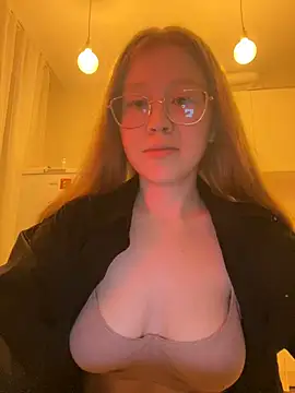 Eva Weyne online show from January 2025 08:28:02 PM