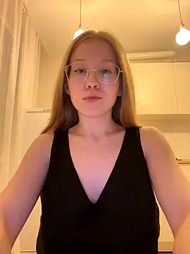 Eva Weyne online show from September 2025 06:55:01 PM